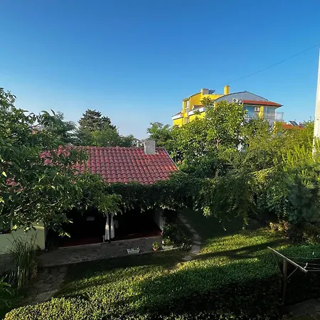 Guest house Kъща за гости христина Lozenets