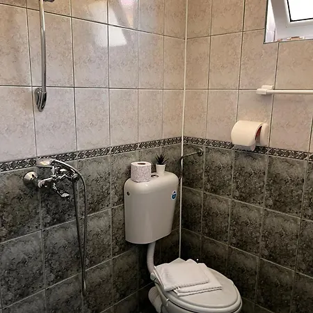 Πανσιόν Kъща за гости христина 3*