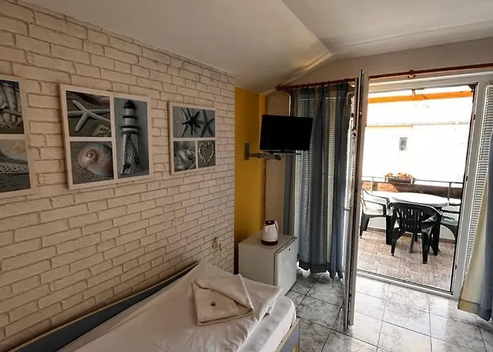 Kъща за гости христина 게스트하우스 로제넷츠