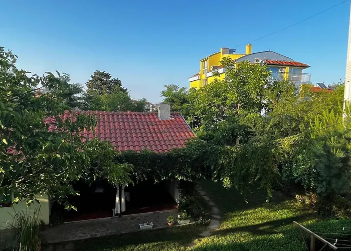 게스트하우스 Kъща за гости христина 로제넷츠